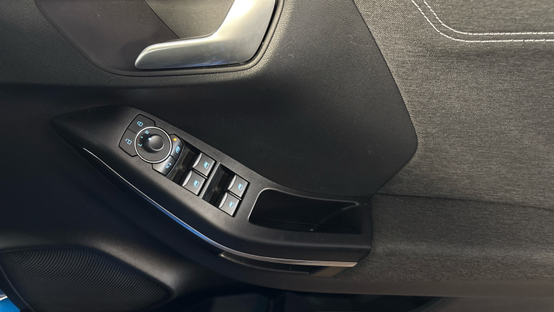 Ford Puma 1.0 EcoBoost Hybrid mHEV Titanium 5dr Petrol Hatchback